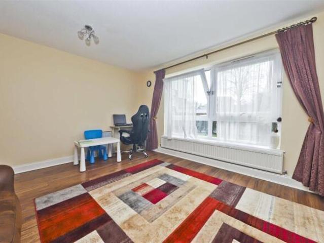 Apartment for sale in Greater London