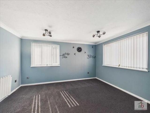 Apartment for sale in Purdis Farm, Eastbridge