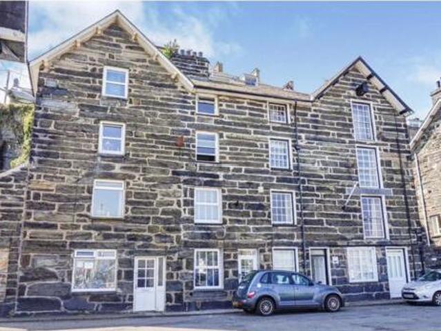 House for sale in Porthmadog, Wales