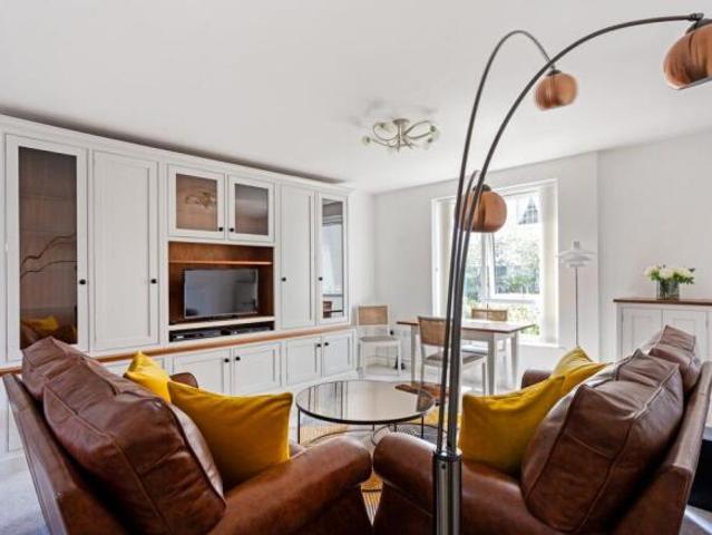 Apartment for sale in Golden Valley, Gloucestershire