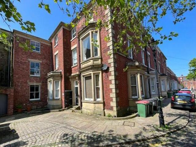 House for sale in Avenham, Higher Bartle