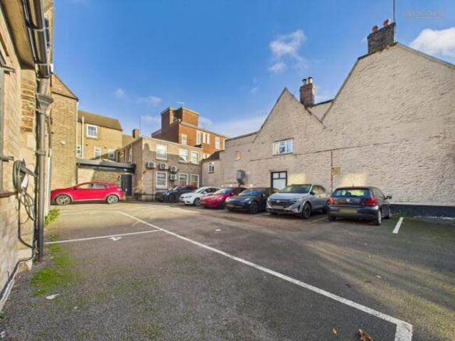 Apartment for sale in Peterborough, Cambridgeshire and Peterborough