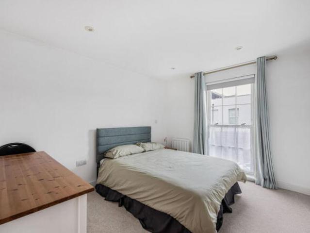 Apartment for sale in Golden Valley, Gloucestershire