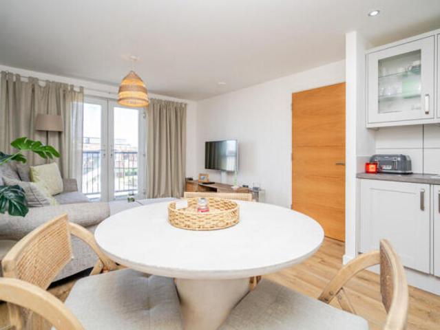 Apartment for sale in West Bletchley, Bletchley