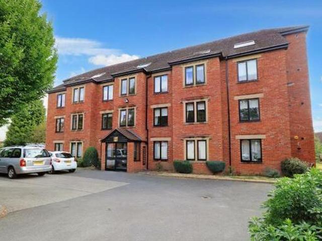 House for sale in Green Close, Warwickshire