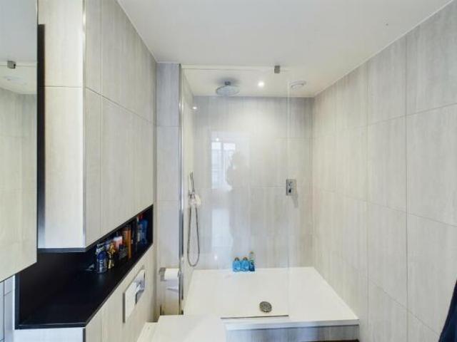 Apartment for sale in City Centre, Georgia