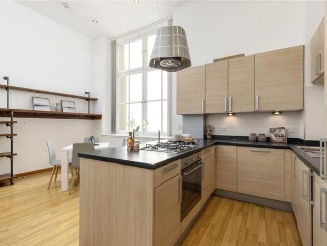 Apartment for sale in Leith, Scotland