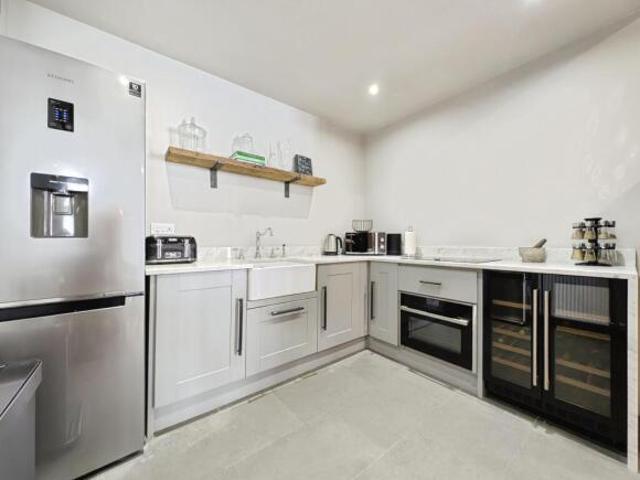 Apartment for sale in Newcastle Upon Tyne