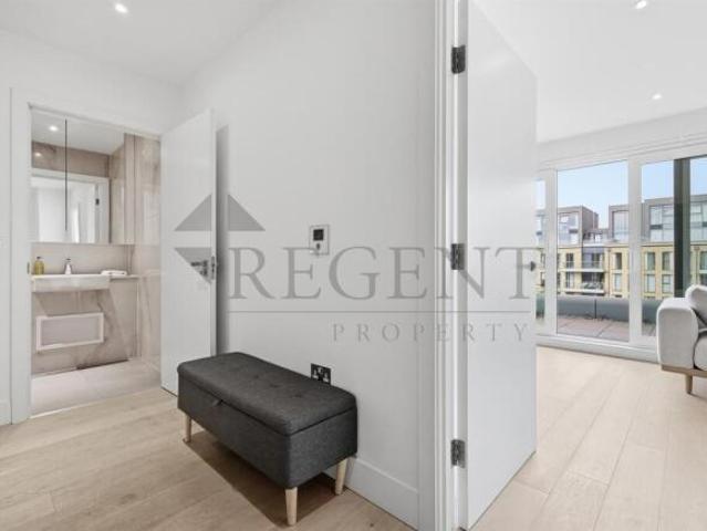 Apartment for sale in London Borough of Hammersmith and Fulham, Greater London
