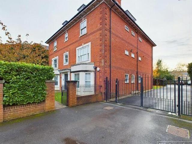 House for sale in Reading