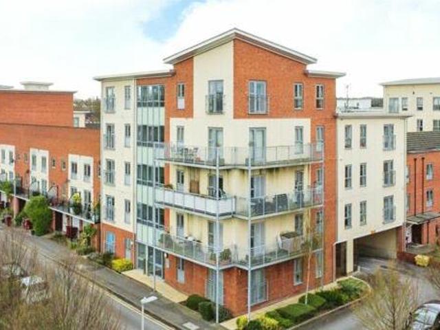 House for sale in Reading