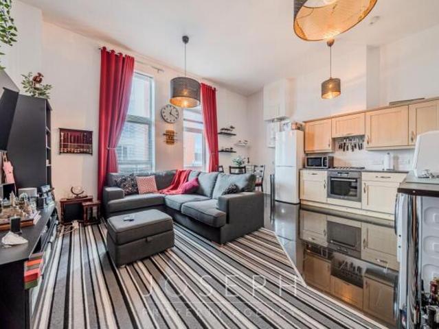 Apartment for sale in Ipswich, Suffolk