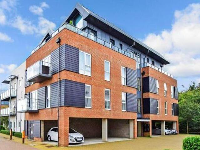 House for sale in Red Hill, Surrey