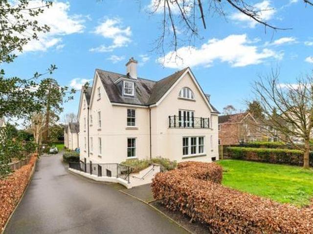 House for sale in Red Hill, Surrey