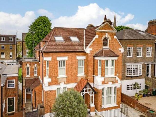 House for sale in Deepcut, Surrey