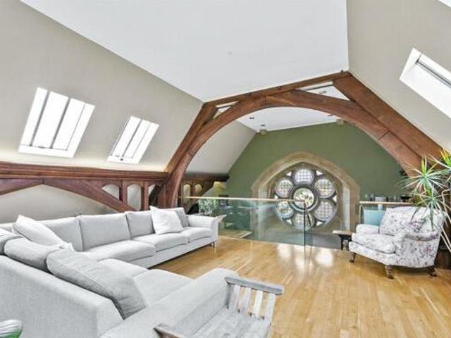 House for sale in Deepcut, Surrey