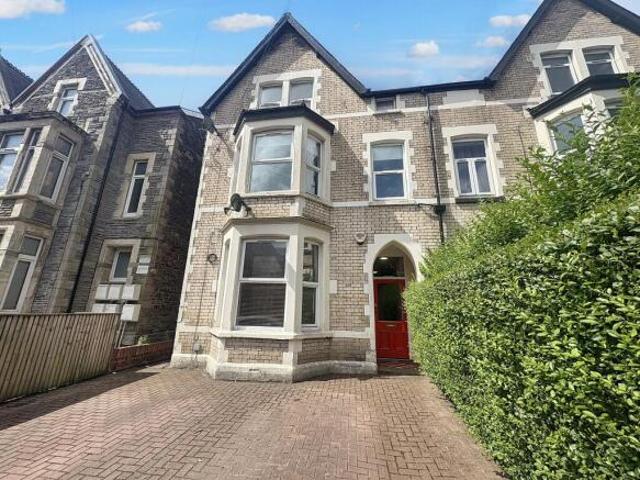 Apartment for sale in Plasnewydd, Falcon Lodge