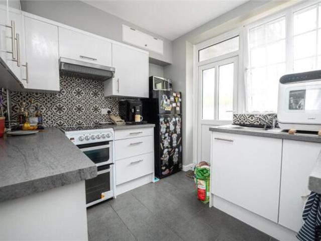 Apartment for sale in Twickenham, Greater London