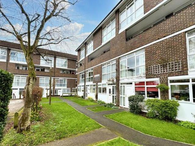 House for sale in Batchworth