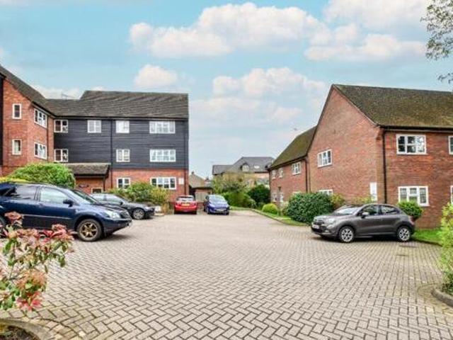 House for sale in Batchworth
