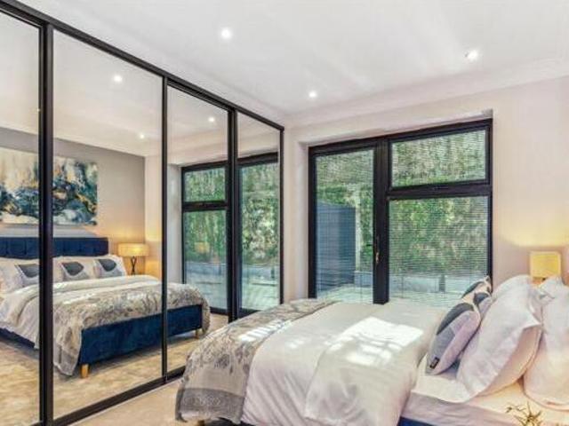 House for sale in Batchworth, Hertfordshire