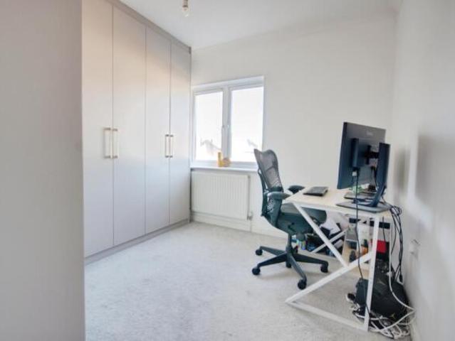 Apartment for sale in Holywell Estate, North Watford