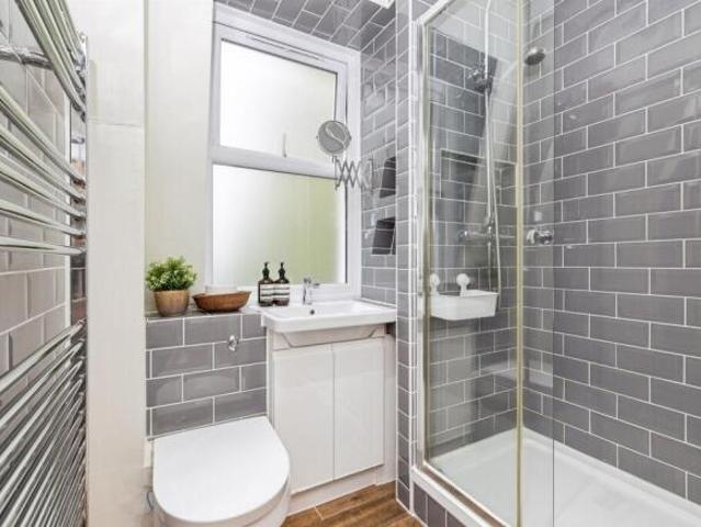 Apartment for sale in Holywell Estate, Watford