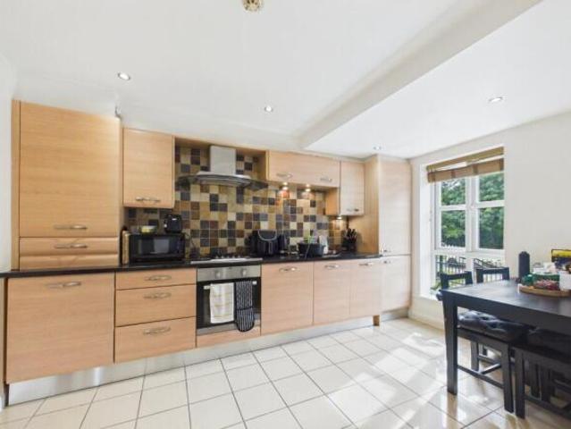 Apartment for sale in Mill Green, Leeds