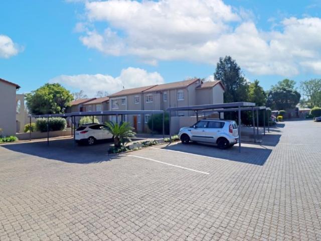 Apartment for sale in Robindale, Johannesburg