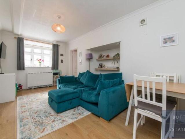 Apartment for sale in Watergate, Devon
