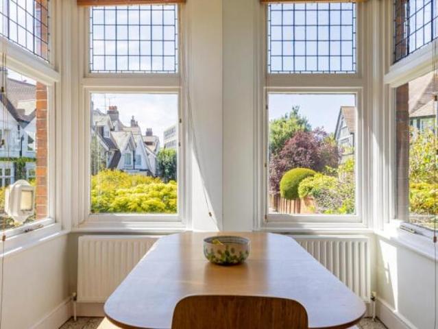 Apartment for sale in London Borough of Wandsworth, Greater London