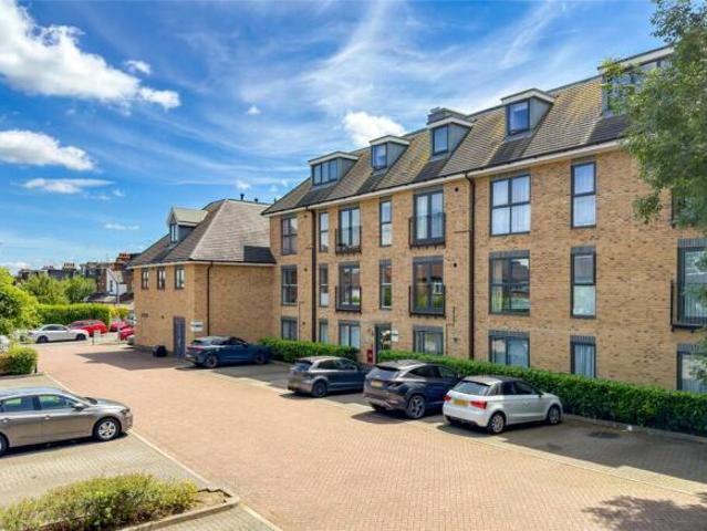 Apartment for sale in St Albans, Five Acres