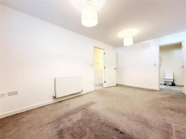 Apartment for sale in Key Street, Suffolk