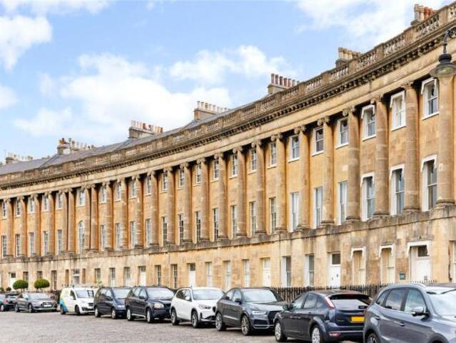 Apartment for sale in Bath, West of England