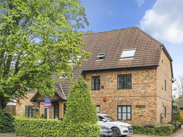 House for sale in Ruislip, Greater London