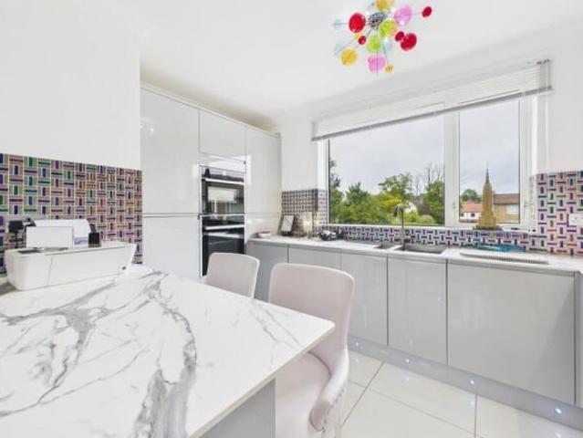 Apartment for sale in Dore, South Yorkshire