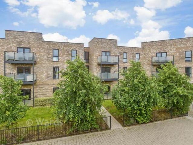 Apartment for sale in Sandown Park, Kent