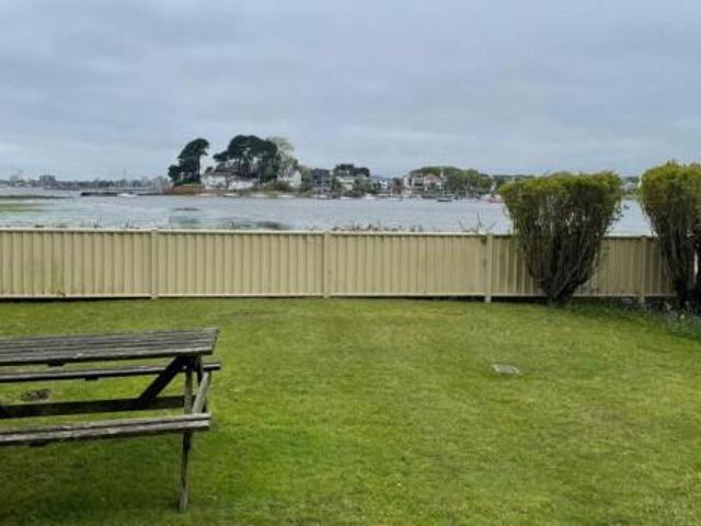 Apartment for sale in Lilliput, Poole