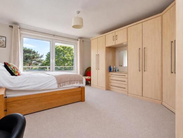 Apartment for sale in England