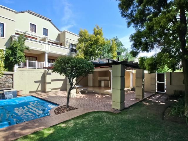 Apartment for sale in Rosebank, Gauteng