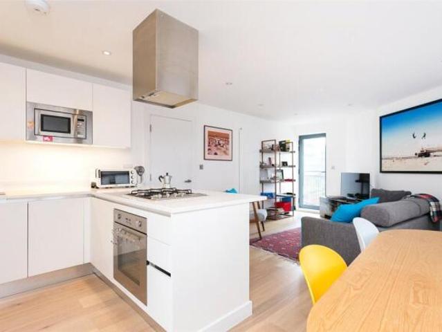 Apartment for sale in Globe Town, Greater London