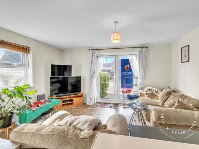 Apartment for sale in Cardiff Bay, Cardiff