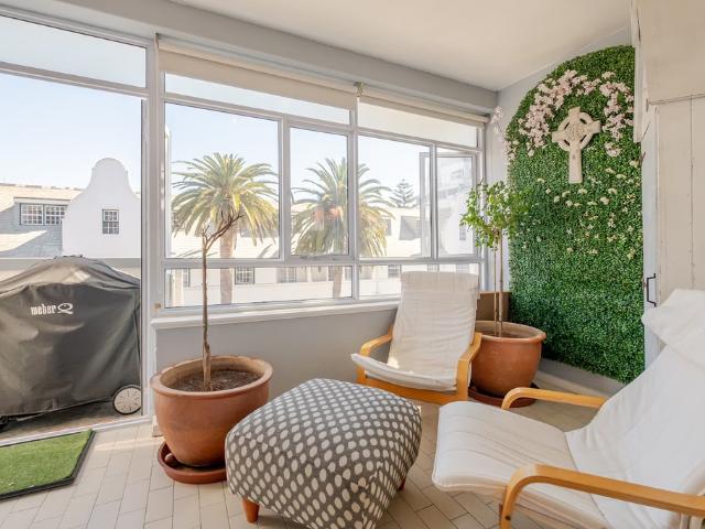 Apartment for sale in Sea Point, Cape Town