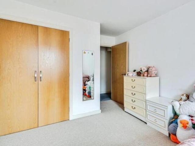 Apartment for sale in Rodbourne, Swindon