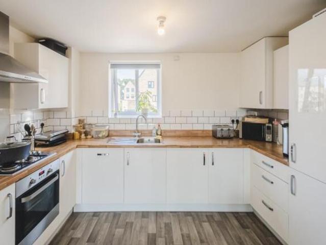 Apartment for sale in Swindon