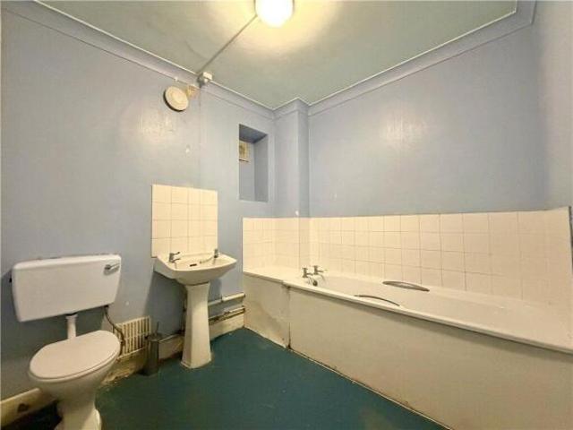 Apartment for sale in Portswood, City Of Southampton