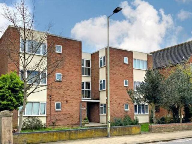 House for sale in Bedford, England