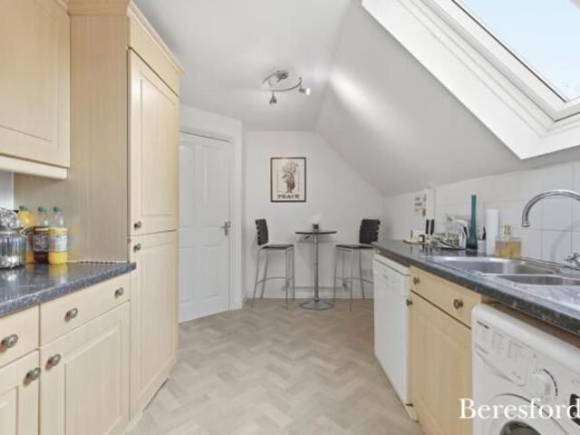 Apartment for sale in Navestock Side, Essex