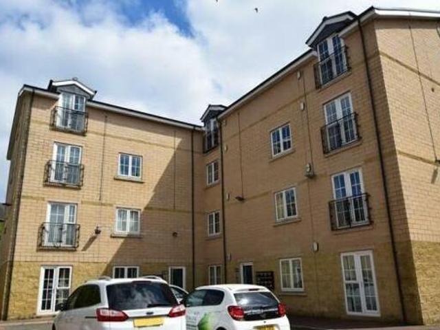 House for sale in Wrose, Bradford