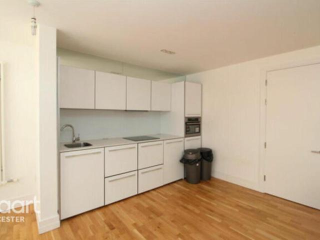 Apartment for sale in Black Friars, Old Wharf